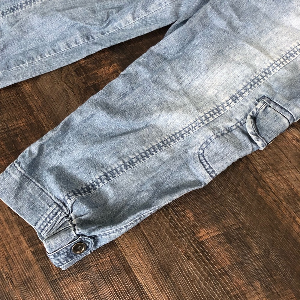 Chico's Chambray Capris Denim Stretch Waist - Picture 2 of 7